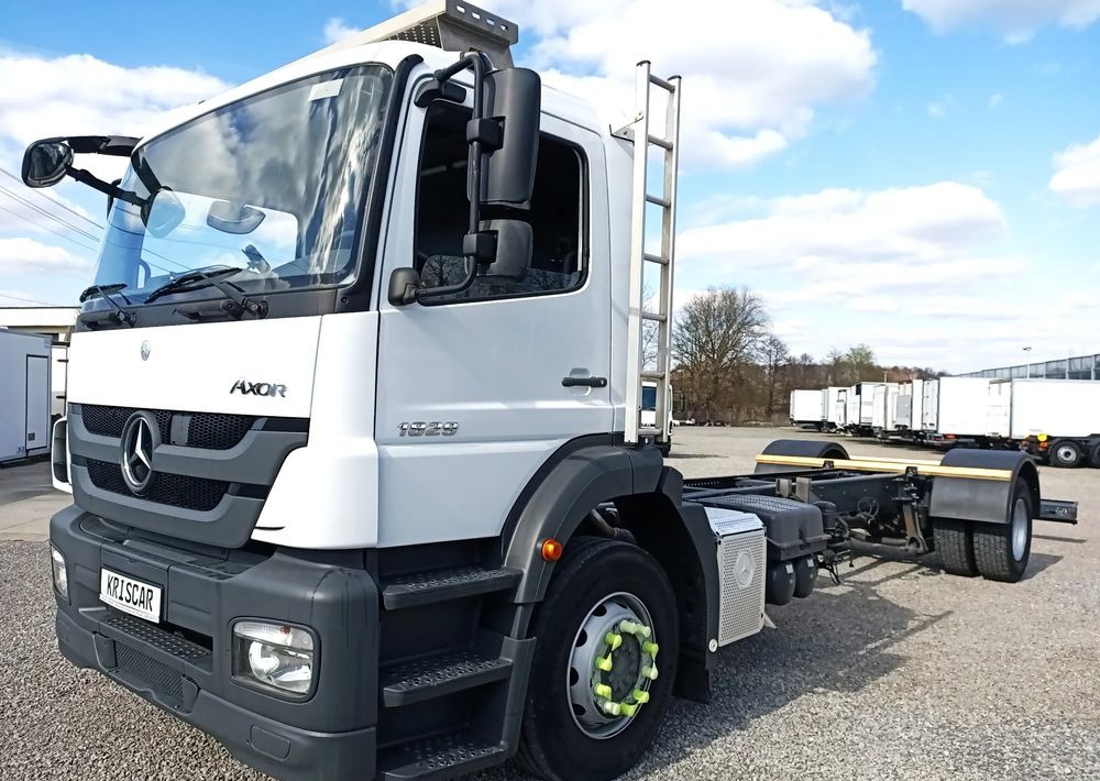 Mercedes-Benz AXOR 1829 Rama Do Zabudowy Euro 5 - Cab chassis truck: picture 2 Mercedes-Benz AXOR 1829 Rama Do Zabudowy Euro 5 - Cab chassis truck: picture 2