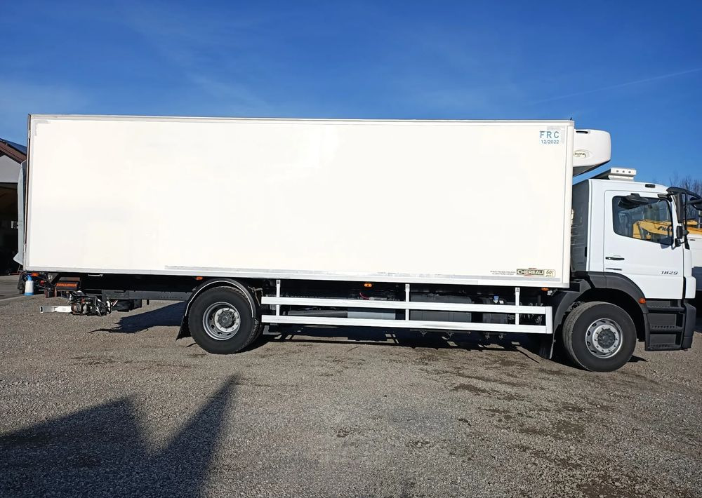 Mercedes-Benz Axor 1829NL EURO5 CHŁODNIA SUPRA 850 FRC - Refrigerator truck: picture 4 Mercedes-Benz Axor 1829NL EURO5 CHŁODNIA SUPRA 850 FRC - Refrigerator truck: picture 4
