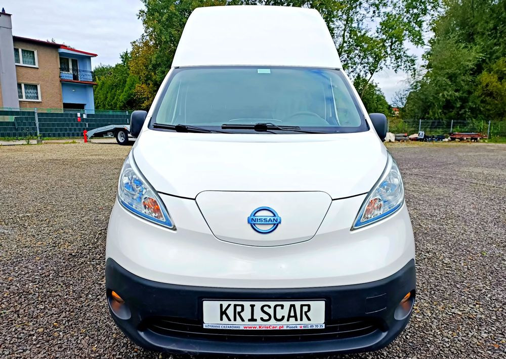Nissan ENV 200 Maxi - Small van, Electric van: picture 2 Nissan ENV 200 Maxi - Small van, Electric van: picture 2