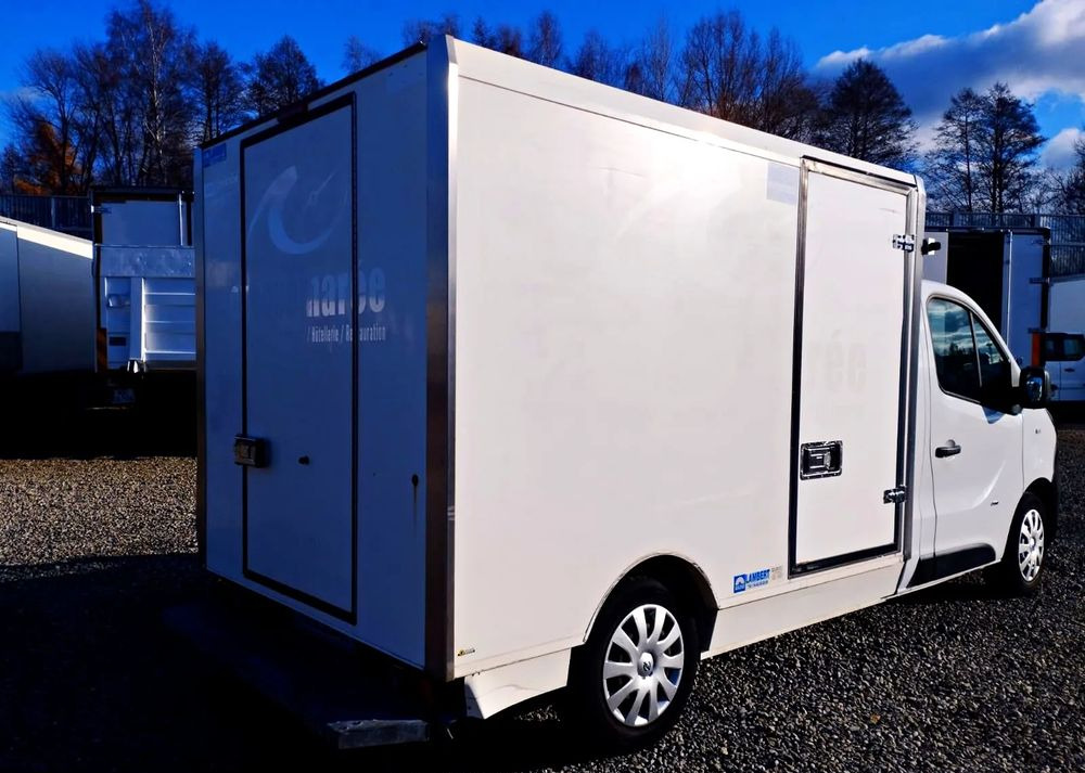 Opel Vivaro Chłodnia 125KM 2 Komory 2 zasilania chłodni - Refrigerated delivery van: picture 4 Opel Vivaro Chłodnia 125KM 2 Komory 2 zasilania chłodni - Refrigerated delivery van: picture 4