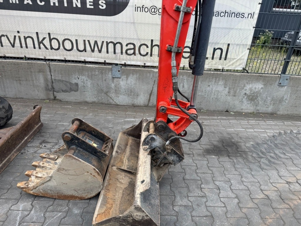 Mini excavator Kubota KX 71-3: picture 8