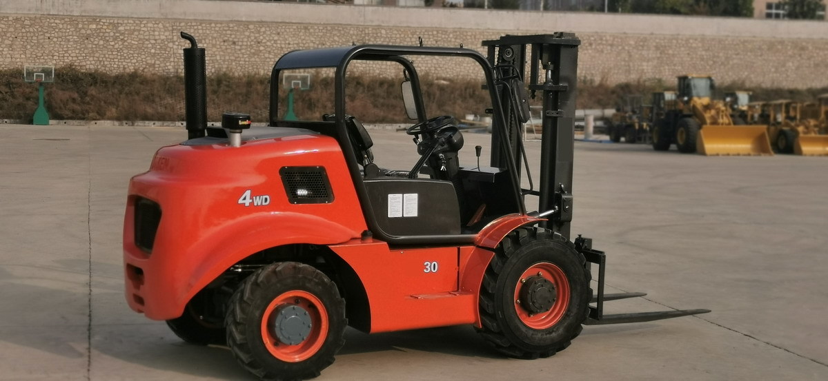 QINGDAO PROMISING 3T 4WD Rough Terrain Forklift CPCD30 - Rough terrain forklift: picture 3 QINGDAO PROMISING 3T 4WD Rough Terrain Forklift CPCD30 - Rough terrain forklift: picture 3
