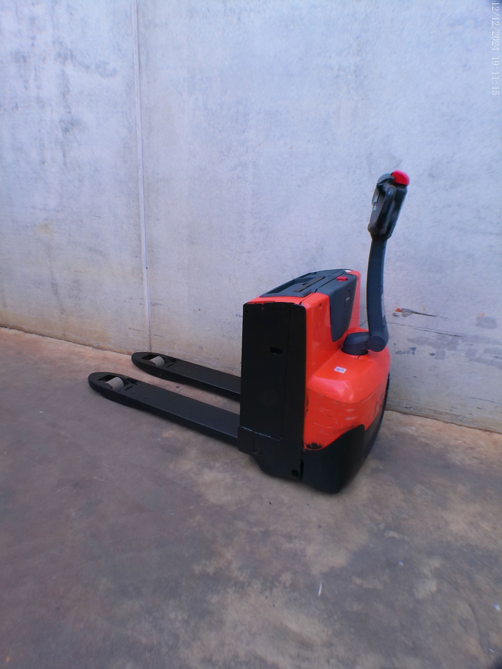 BT LWE 180 - Pallet truck: picture 1 BT LWE 180 - Pallet truck: picture 1