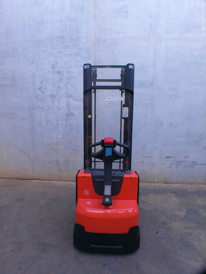 BT SWE 100 - Stacker: picture 5 BT SWE 100 - Stacker: picture 5