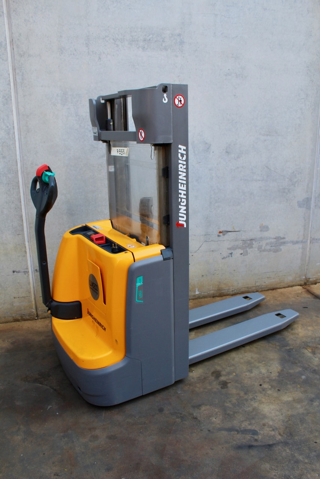 Jungheinrich EJC 110 250 ZZ LI-ion - Stacker: picture 3 Jungheinrich EJC 110 250 ZZ LI-ion - Stacker: picture 3
