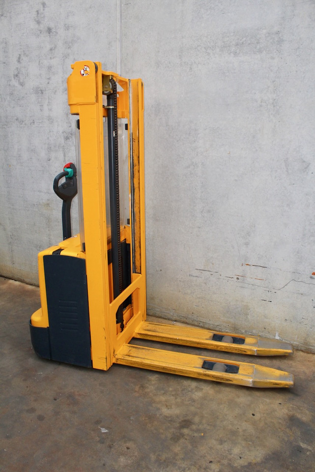 Jungheinrich EJC 110 290 ZT - Stacker: picture 4 Jungheinrich EJC 110 290 ZT - Stacker: picture 4