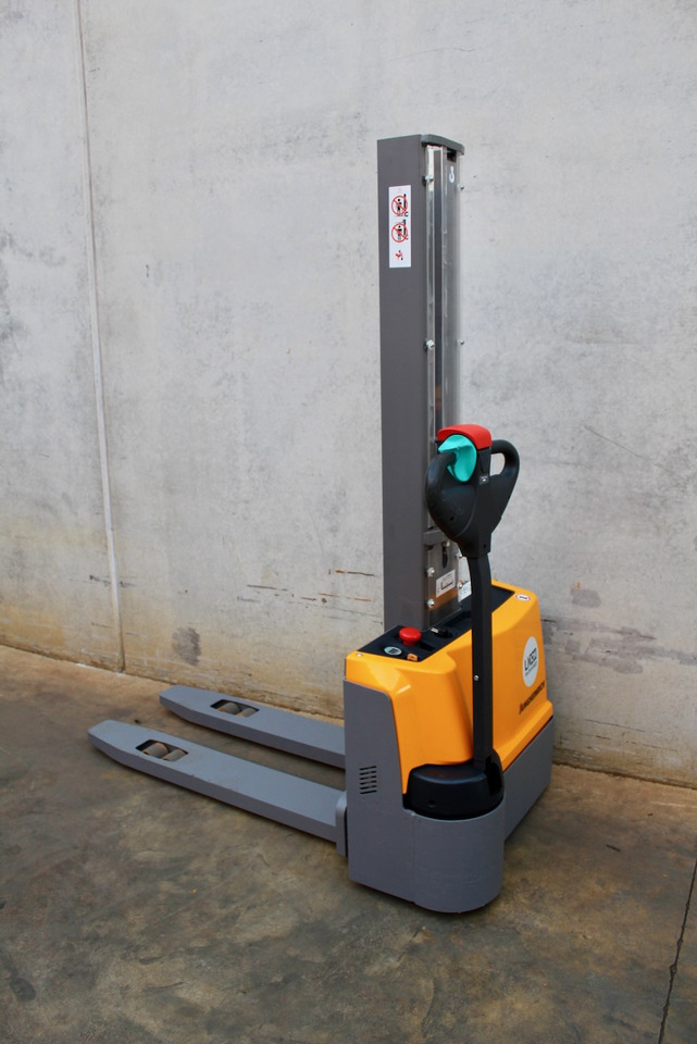 Jungheinrich EJC M10 154 E LI-ION - Stacker: picture 1 Jungheinrich EJC M10 154 E LI-ION - Stacker: picture 1