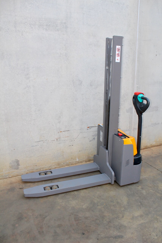 Jungheinrich EJC M10 154 E LI-ION - Stacker: picture 2 Jungheinrich EJC M10 154 E LI-ION - Stacker: picture 2