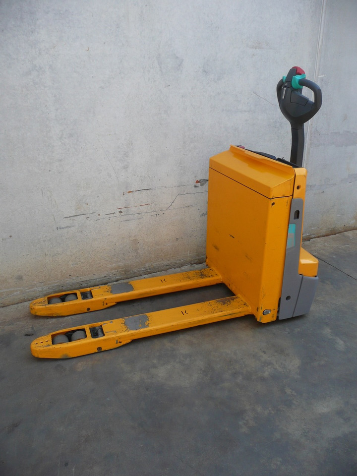 Jungheinrich EJE 116i LI-ION - Pallet truck: picture 2 Jungheinrich EJE 116i LI-ION - Pallet truck: picture 2