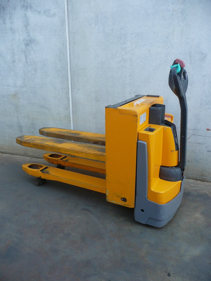 Jungheinrich EJE C20 - Pallet truck: picture 1 Jungheinrich EJE C20 - Pallet truck: picture 1