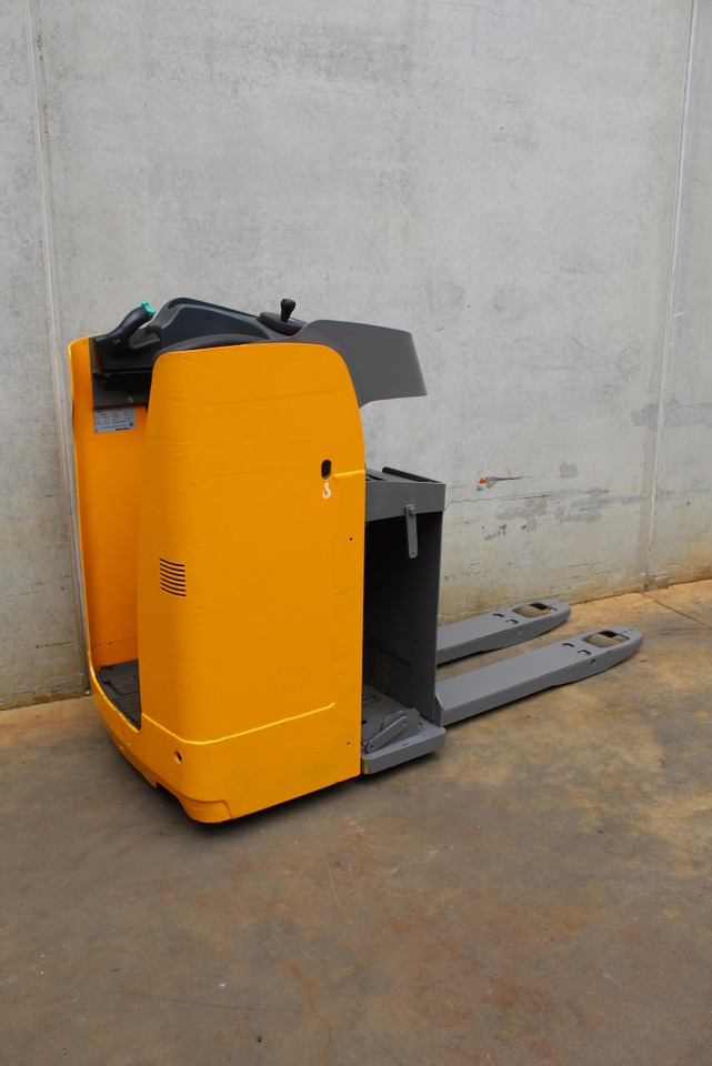 Jungheinrich ESE 120 - Pallet truck: picture 3 Jungheinrich ESE 120 - Pallet truck: picture 3
