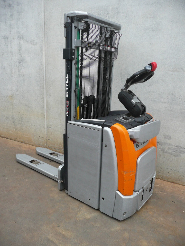 Still EXV-SF16 - Stacker: picture 1 Still EXV-SF16 - Stacker: picture 1