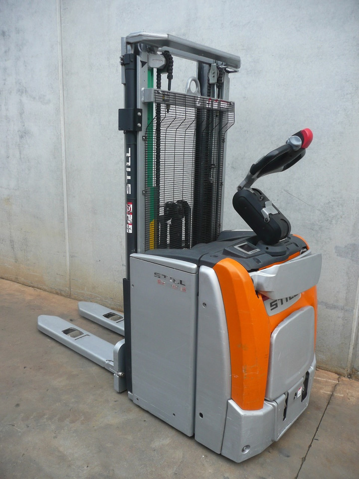 Still EXV-SF16 - Stacker: picture 1 Still EXV-SF16 - Stacker: picture 1