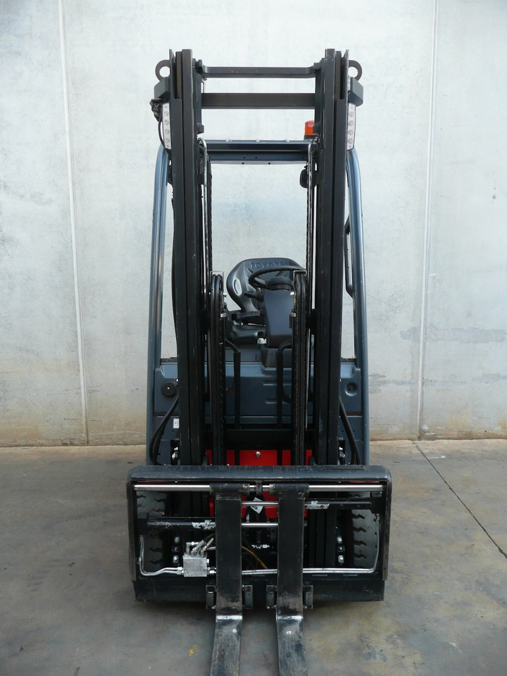 Toyota 8FBE15T - Electric forklift: picture 5 Toyota 8FBE15T - Electric forklift: picture 5