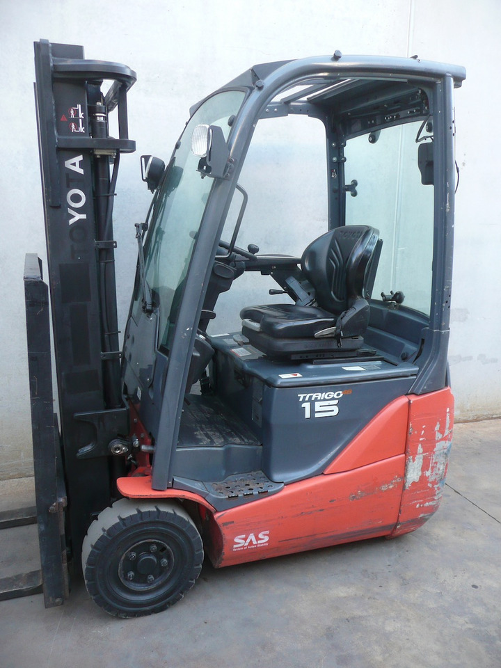 Toyota 8FBE15T - Electric forklift: picture 3 Toyota 8FBE15T - Electric forklift: picture 3