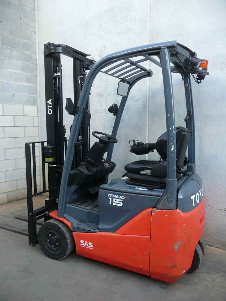 Toyota 8FBE15T - Electric forklift: picture 4 Toyota 8FBE15T - Electric forklift: picture 4