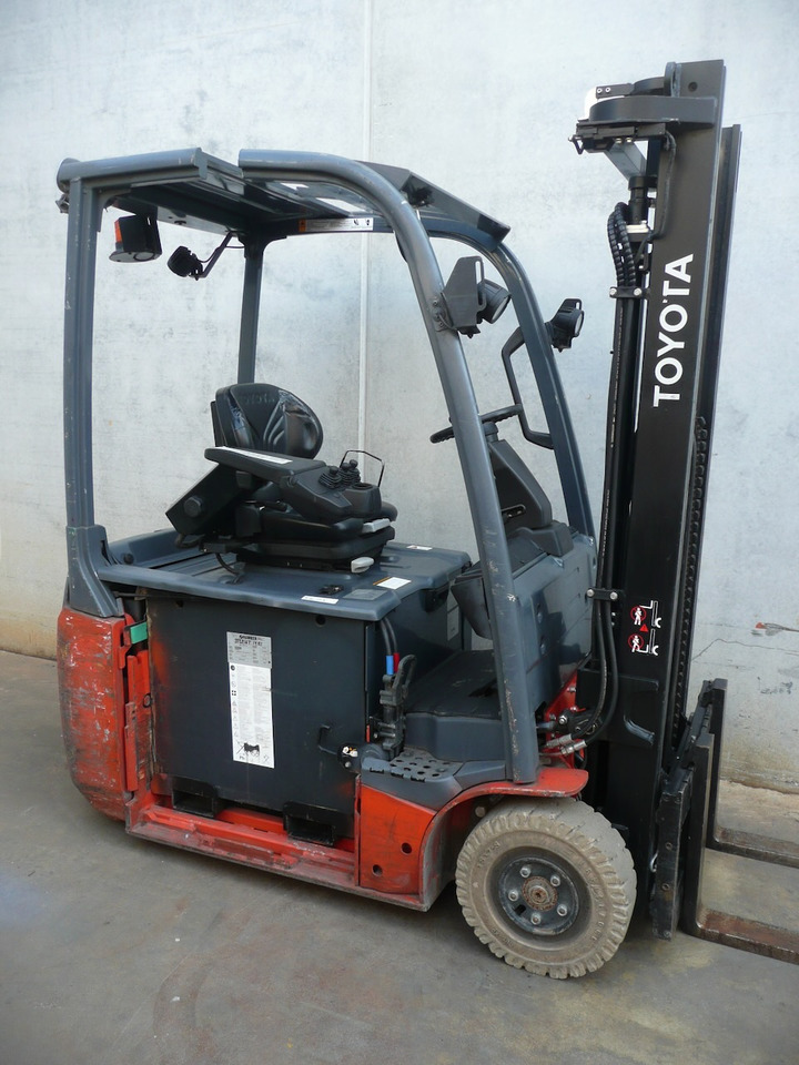 Toyota 8FBE16T - Electric forklift: picture 1 Toyota 8FBE16T - Electric forklift: picture 1