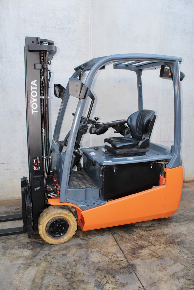 Toyota 8FBE16T - Electric forklift: picture 3 Toyota 8FBE16T - Electric forklift: picture 3
