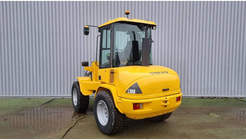 Volvo L30 B, Hjullastare - Wheel loader: picture 3 Volvo L30 B, Hjullastare - Wheel loader: picture 3