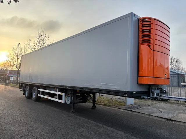 DRACO Frigo Carrier Maxima 1300 steering axle (export documents) - Isothermal semi-trailer: picture 4 DRACO Frigo Carrier Maxima 1300 steering axle (export documents) - Isothermal semi-trailer: picture 4