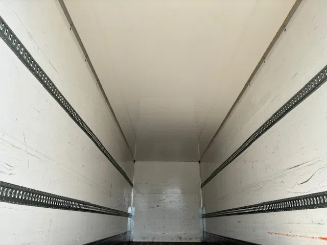 Box truck Scania P280 Closed box taillift 2000 kg Fuel CNG ADR 2 units in stock: picture 11 Box truck Scania P280 Closed box taillift 2000 kg Fuel CNG ADR 2 units in stock: picture 11