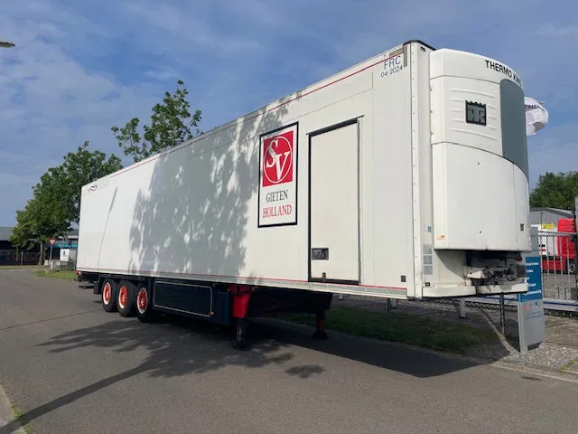 Schmitz Cargobull Frigo Thermoking SLX MOT 02-2026 - Isothermal semi-trailer: picture 3 Schmitz Cargobull Frigo Thermoking SLX MOT 02-2026 - Isothermal semi-trailer: picture 3