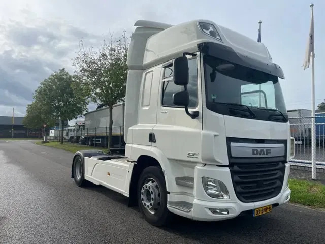 DAF CF 400 FT Spacecab Very good driving truck - Tractor unit: picture 3 DAF CF 400 FT Spacecab Very good driving truck - Tractor unit: picture 3