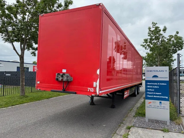 Vogelzang Closed box steering axle 2.5 ton taillift set batteries - Closed box semi-trailer: picture 1 Vogelzang Closed box steering axle 2.5 ton taillift set batteries - Closed box semi-trailer: picture 1