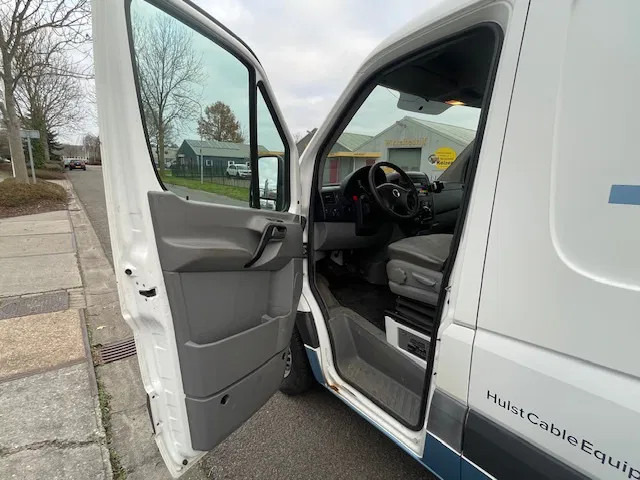 Panel van Volkswagen Crafter CRAFTER 35 BESTEL L1 H1 2.5 TDI 80 KW 5 cilinder: picture 14
