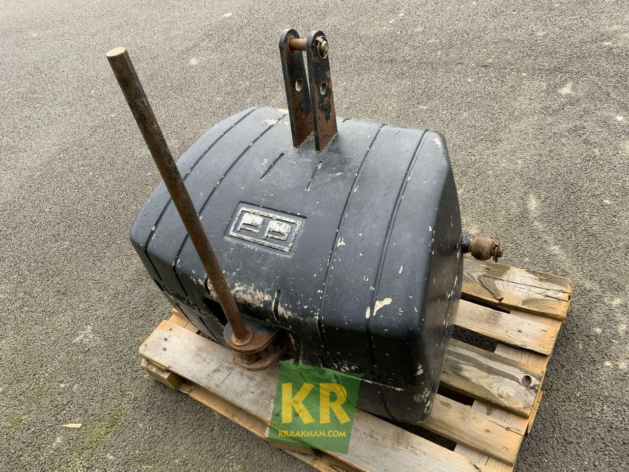 600KG Pateer - Counterweight: picture 1 600KG Pateer - Counterweight: picture 1
