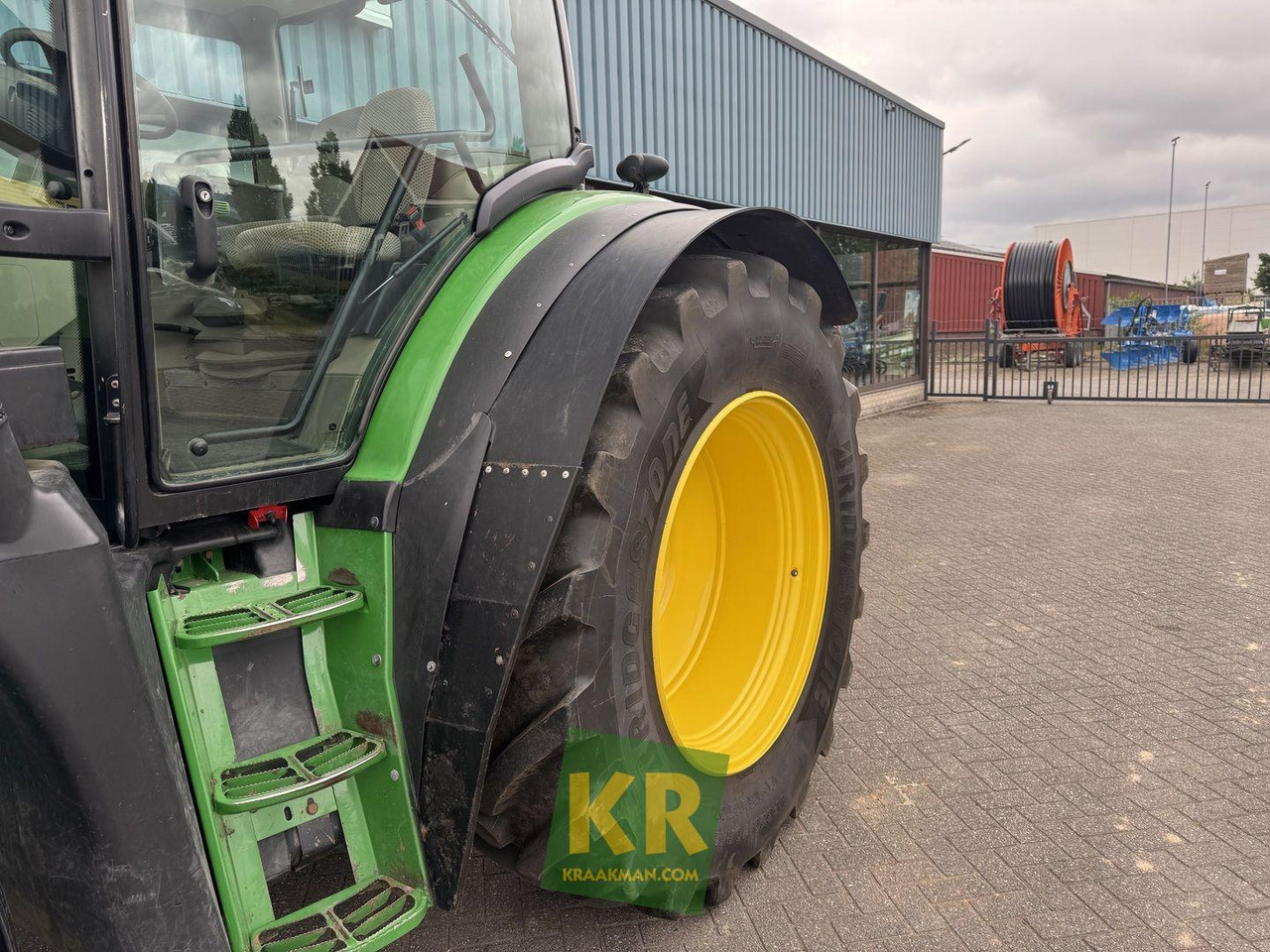 Farm tractor 6150R John Deere: picture 8