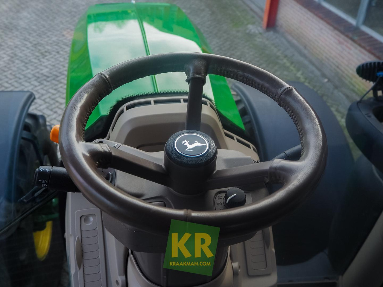 6R 230 John Deere - Farm tractor: picture 2 6R 230 John Deere - Farm tractor: picture 2