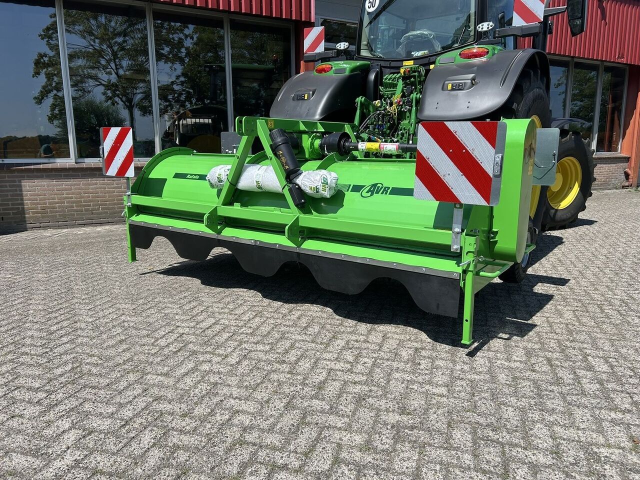 AVR Rafale 4x75 - Haulm topper: picture 1 AVR Rafale 4x75 - Haulm topper: picture 1