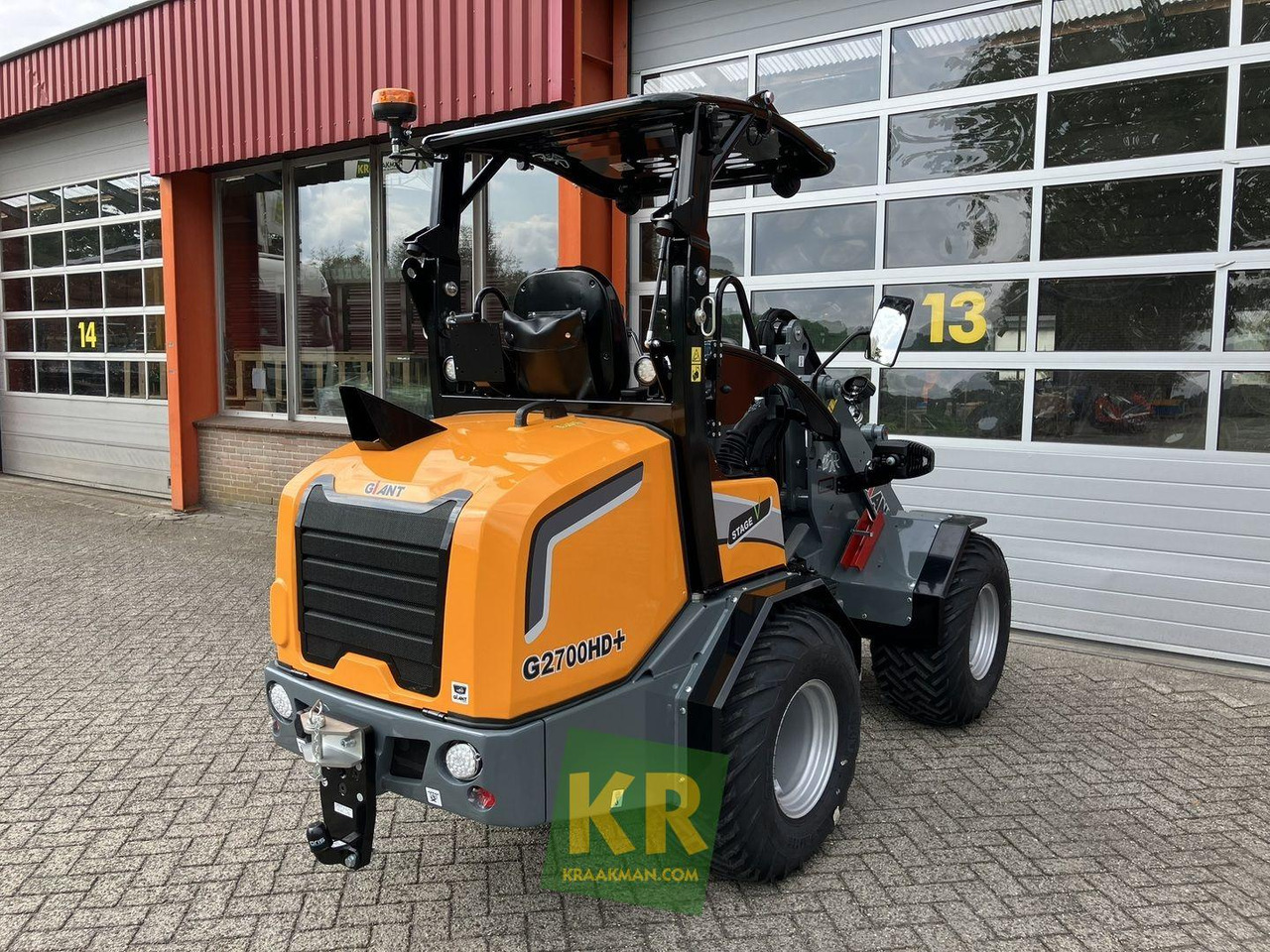Giant G2700 HD - Compact loader: picture 4 Giant G2700 HD - Compact loader: picture 4