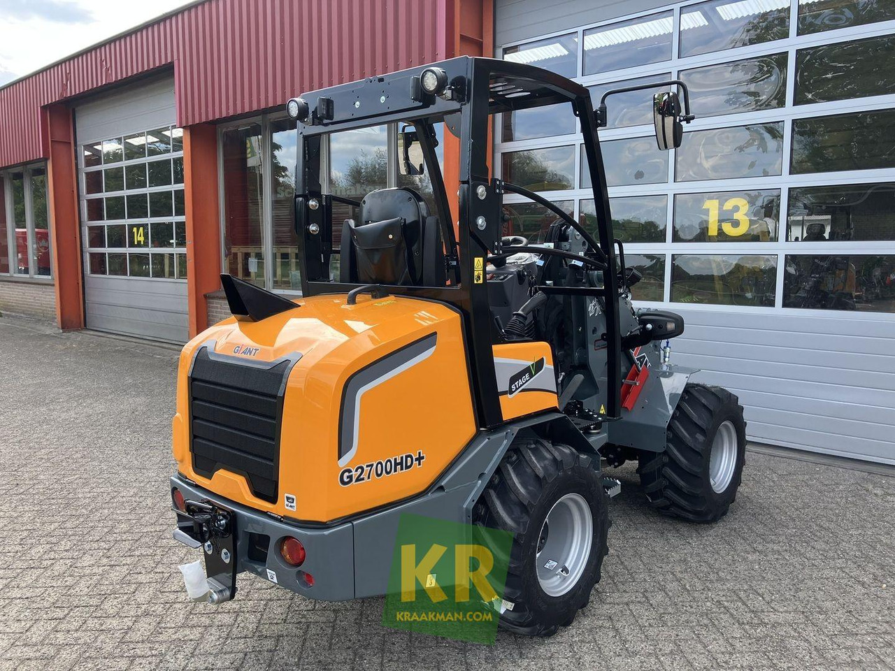 Giant G2700 HD+ - Compact loader: picture 4 Giant G2700 HD+ - Compact loader: picture 4