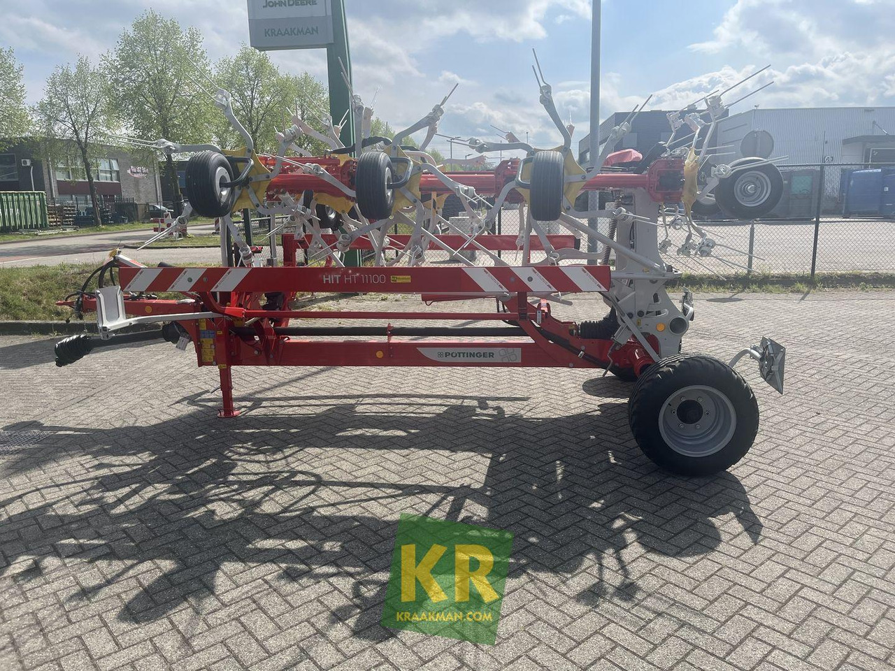 HIT HT 11100 Pottinger - Tedder/ Rake: picture 5 HIT HT 11100 Pottinger - Tedder/ Rake: picture 5