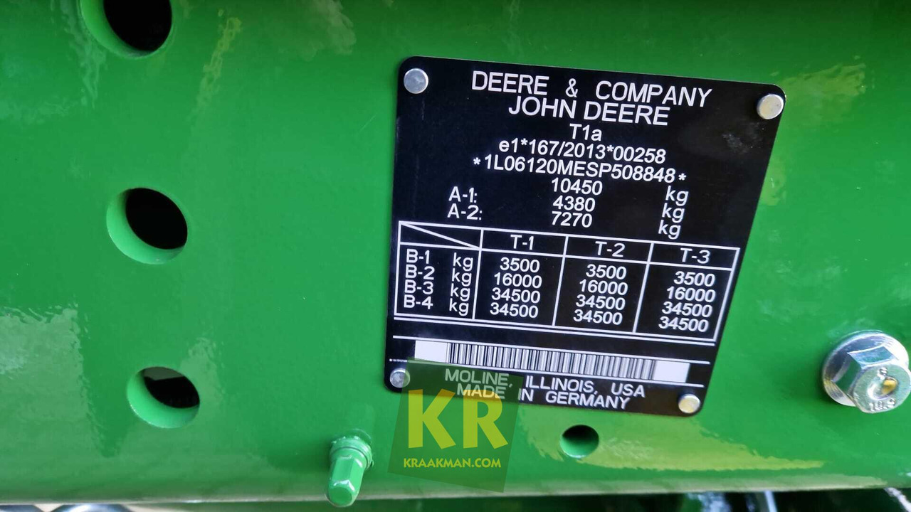 John Deere 6120M - Farm tractor: picture 5 John Deere 6120M - Farm tractor: picture 5