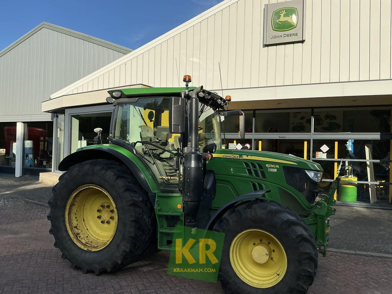 John Deere 6130R - Farm tractor: picture 2 John Deere 6130R - Farm tractor: picture 2