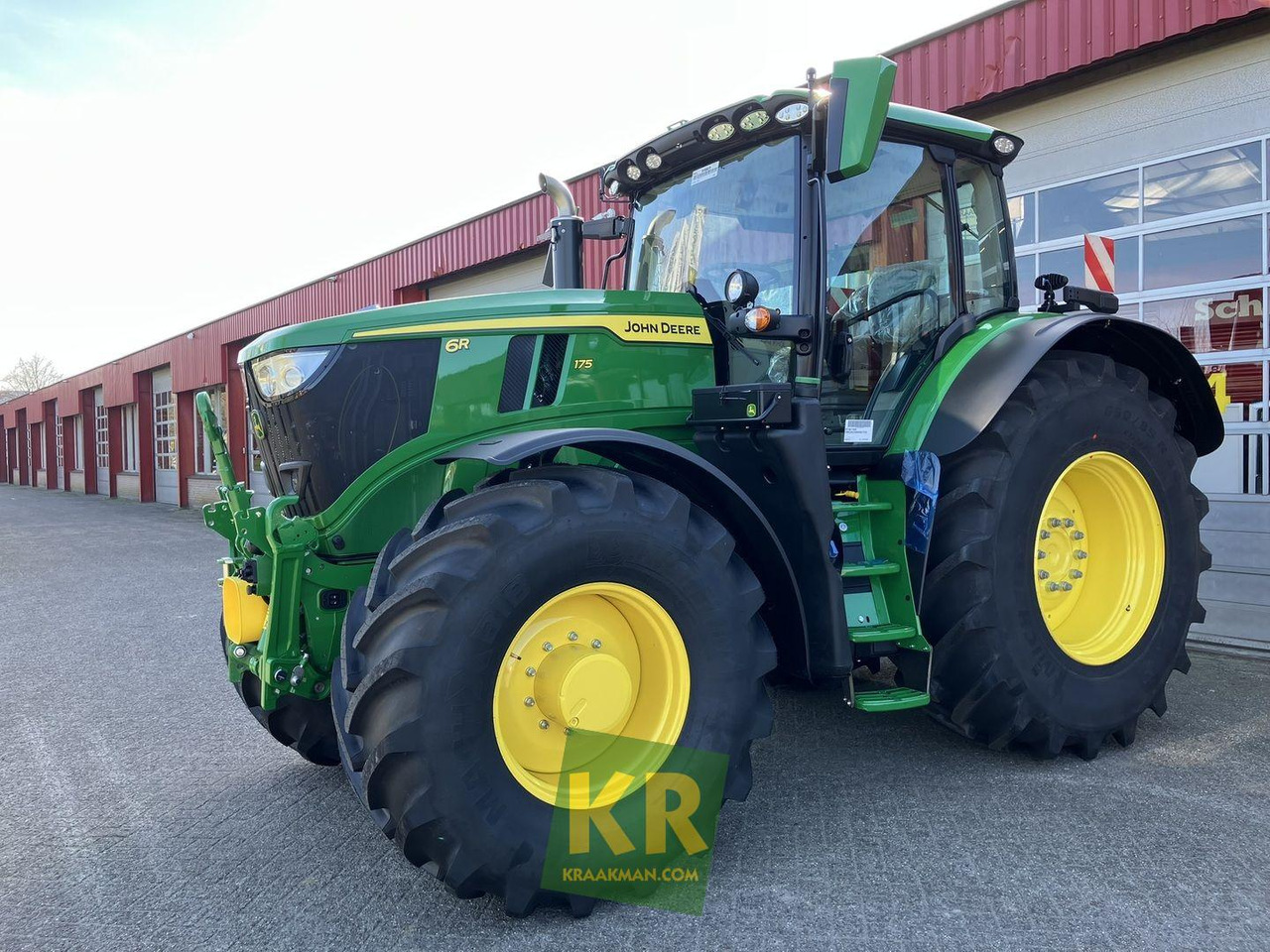 John Deere 6R 175 - Farm tractor: picture 1 John Deere 6R 175 - Farm tractor: picture 1