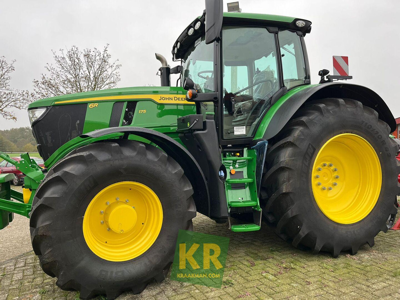 John Deere 6R 175 - Farm tractor: picture 1 John Deere 6R 175 - Farm tractor: picture 1