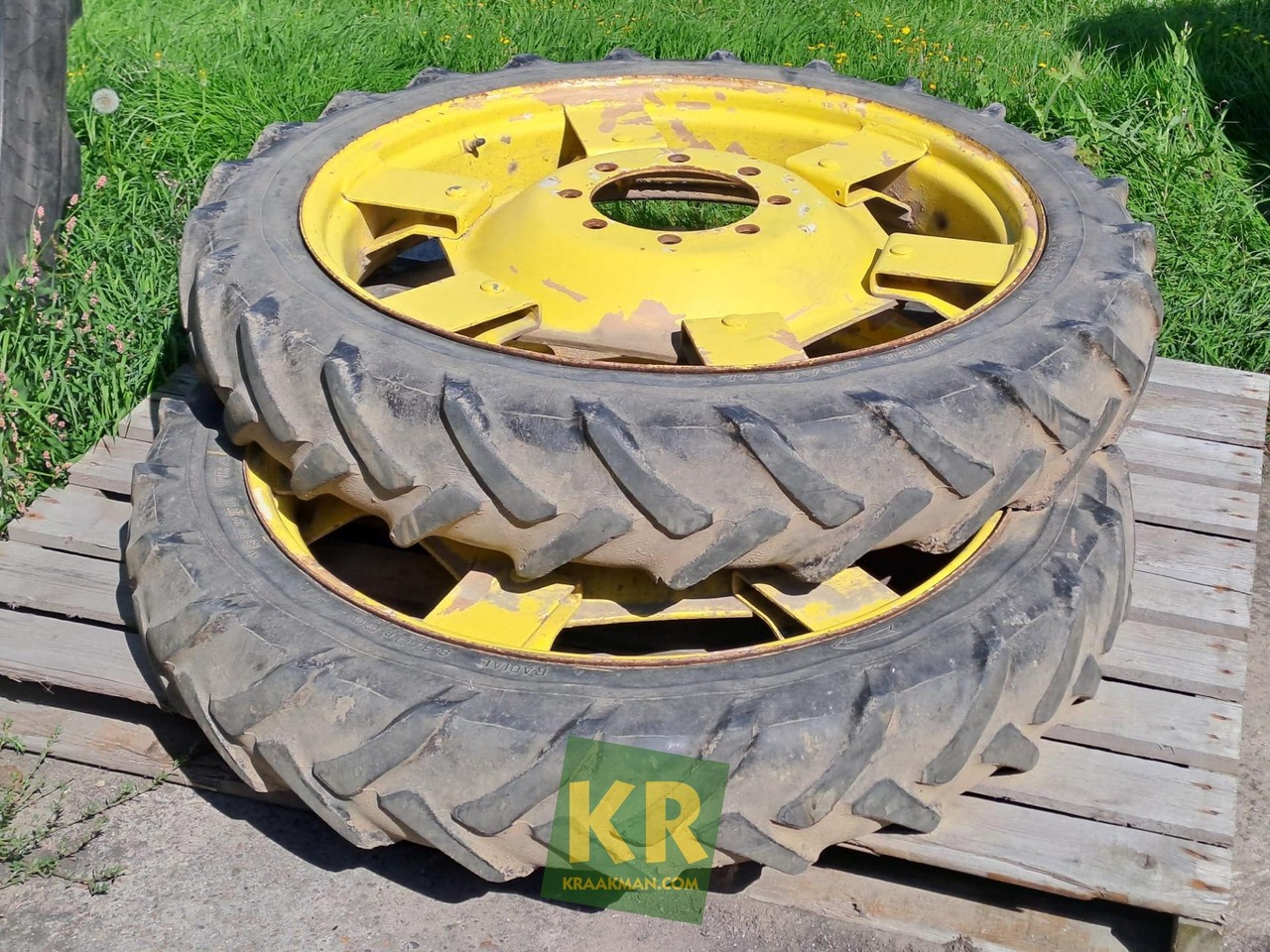 John Deere 8.3/8R36 (x2) - Wheel and tire package for Agricultural machinery: picture 4 John Deere 8.3/8R36 (x2) - Wheel and tire package for Agricultural machinery: picture 4