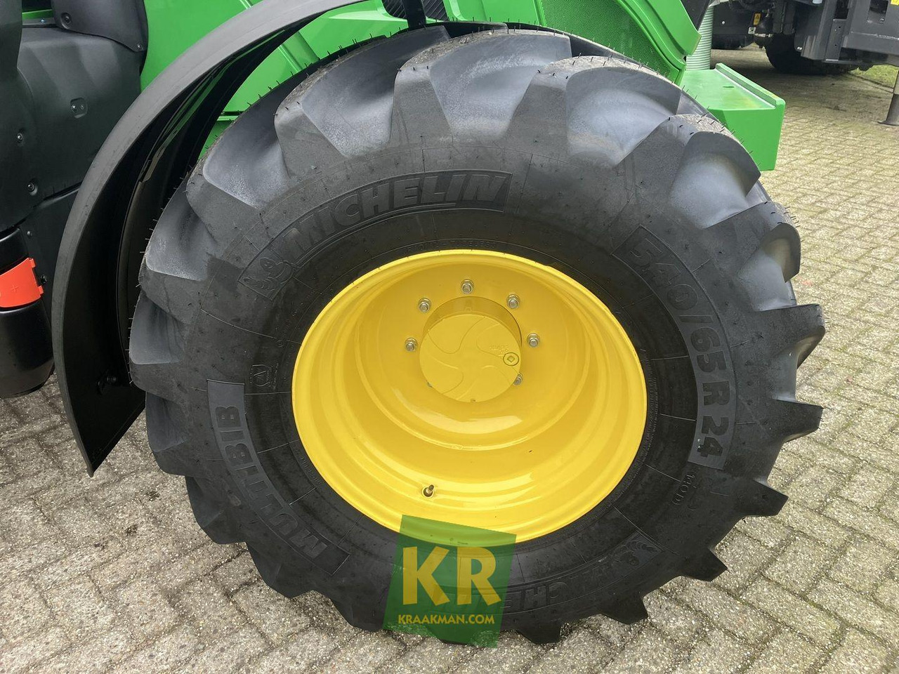 Michelin Multibib 540/65R24 - Wheel and tire package for Agricultural machinery: picture 1 Michelin Multibib 540/65R24 - Wheel and tire package for Agricultural machinery: picture 1
