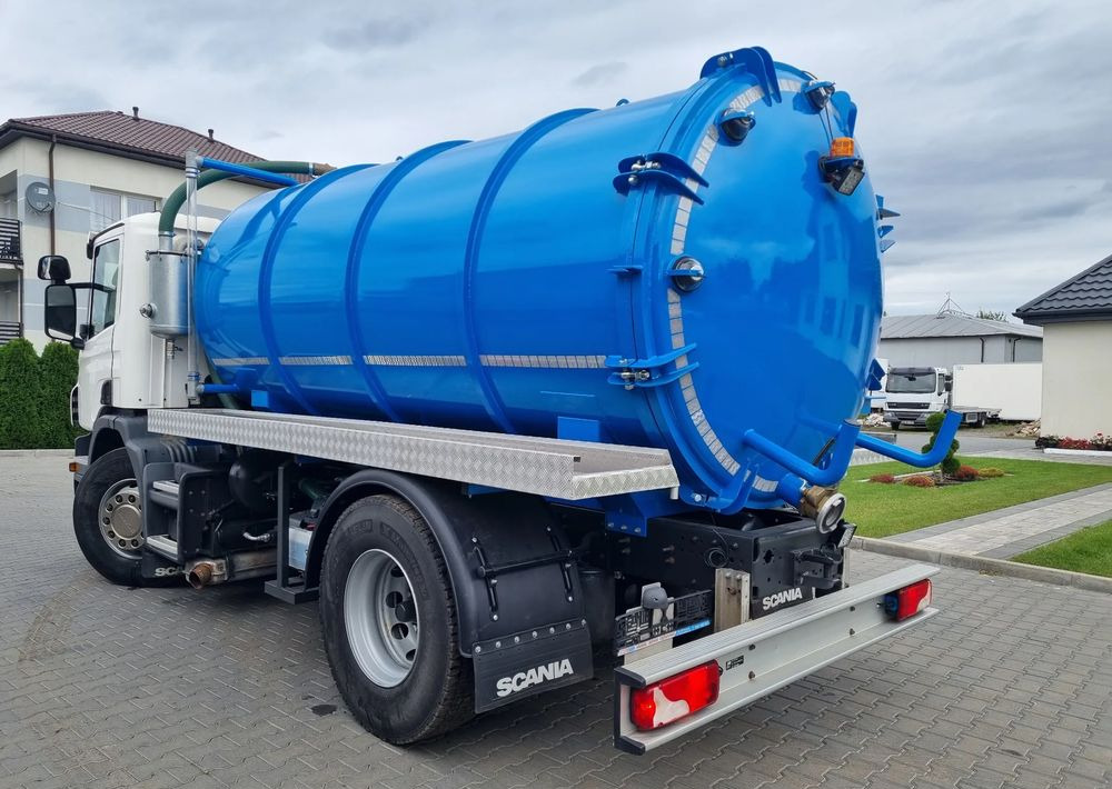 Scania P360 - Garbage truck: picture 4 Scania P360 - Garbage truck: picture 4