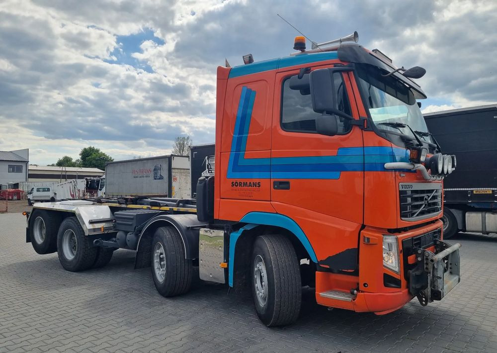Volvo FH 500 8x2/4 - Hook lift truck: picture 4 Volvo FH 500 8x2/4 - Hook lift truck: picture 4