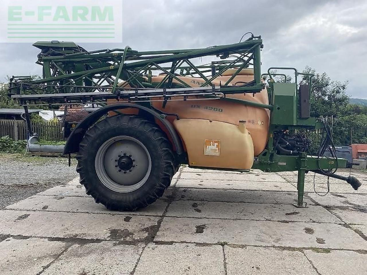 Amazone ux 4200 super - Trailed sprayer: picture 2 Amazone ux 4200 super - Trailed sprayer: picture 2