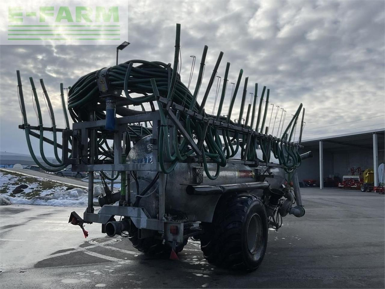 Bauer v 83 güllefass - Fertilizing equipment: picture 3 Bauer v 83 güllefass - Fertilizing equipment: picture 3