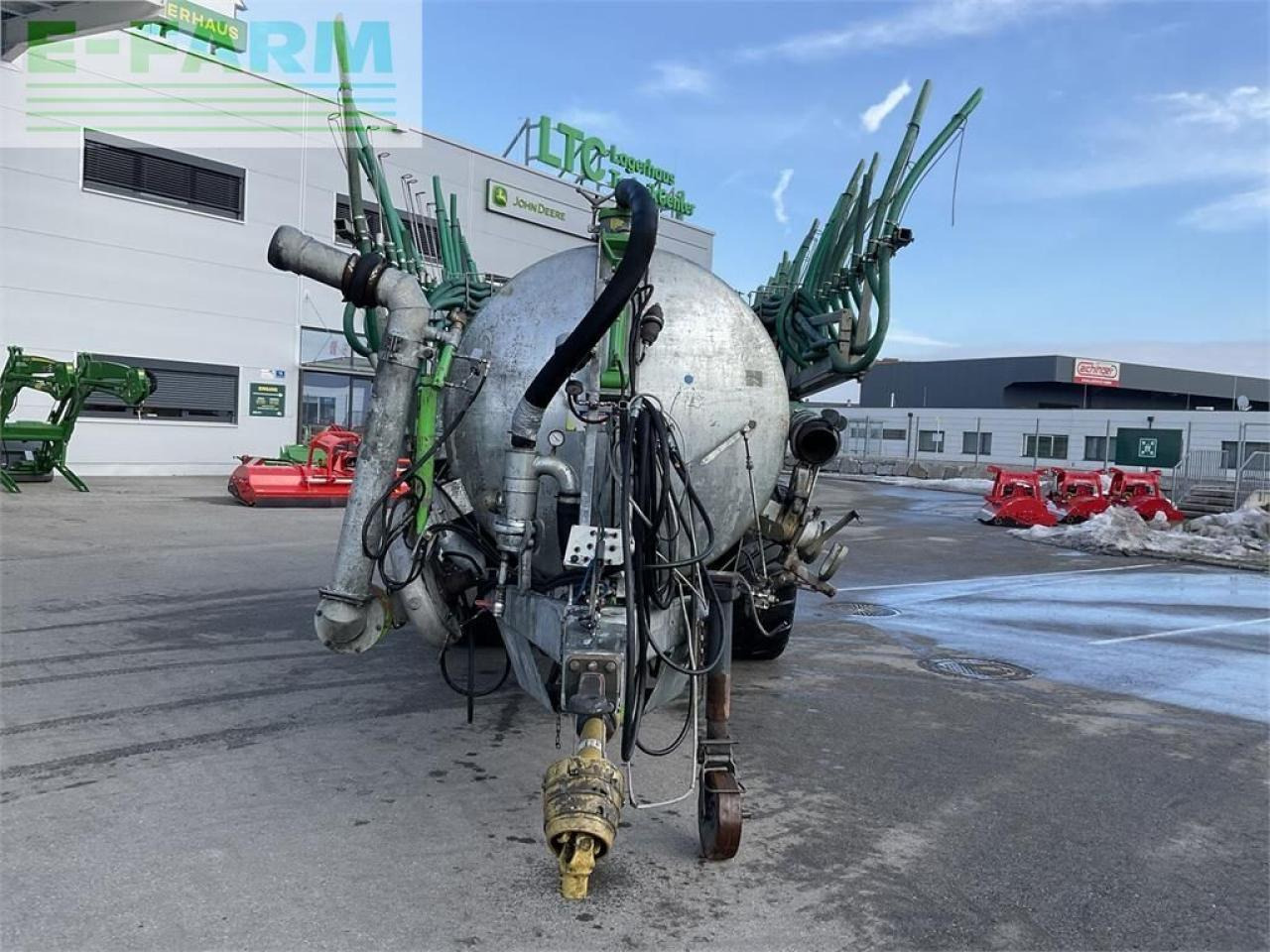 Bauer v 83 güllefass - Fertilizing equipment: picture 5 Bauer v 83 güllefass - Fertilizing equipment: picture 5