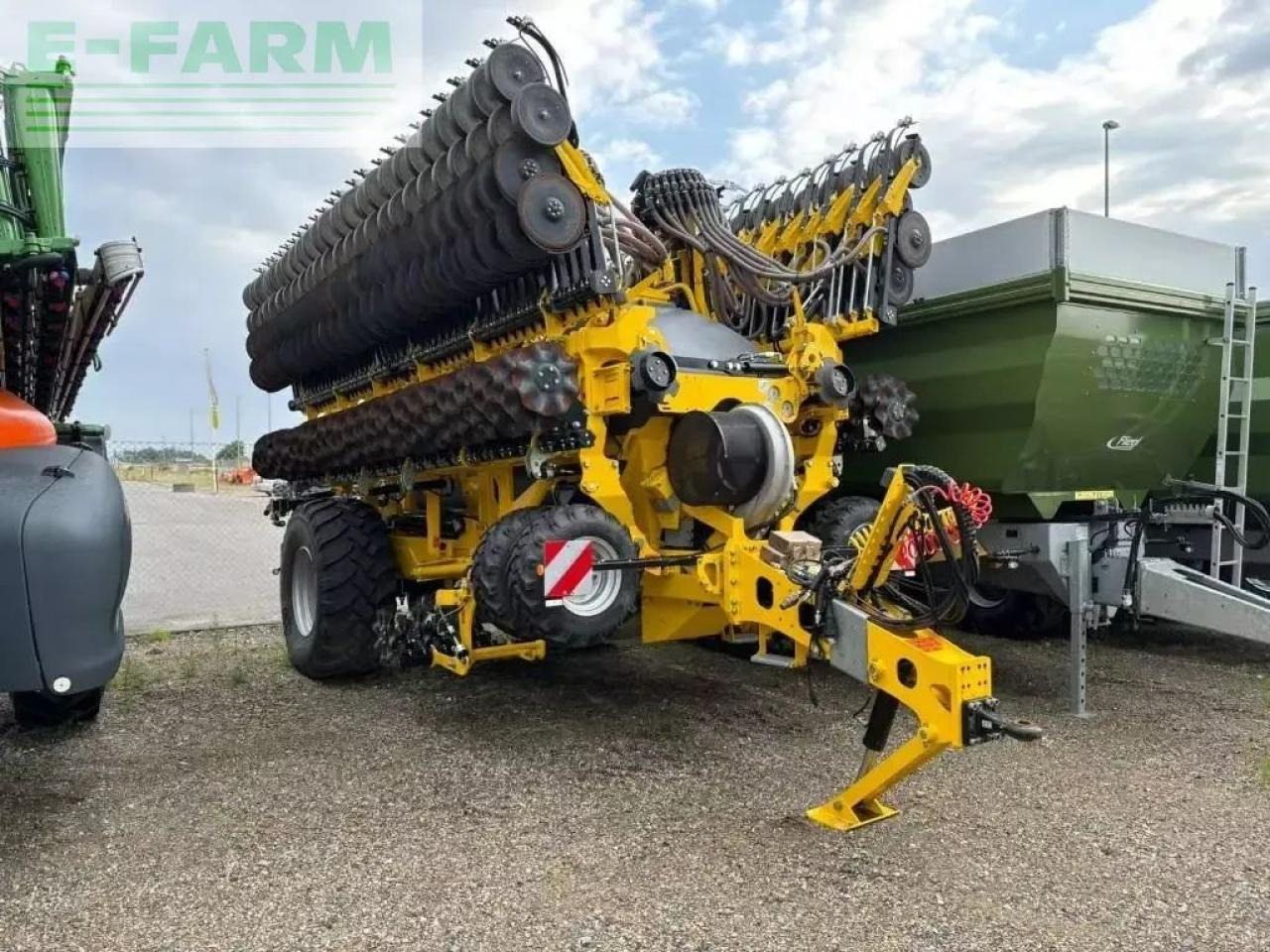 Bednar efecta ce 12000 db - Combine seed drill: picture 1 Bednar efecta ce 12000 db - Combine seed drill: picture 1