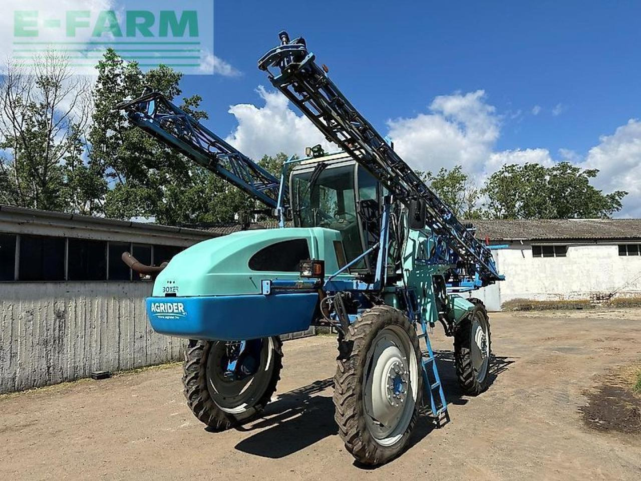 Berthoud boxer 3000r - Trailed sprayer: picture 2 Berthoud boxer 3000r - Trailed sprayer: picture 2