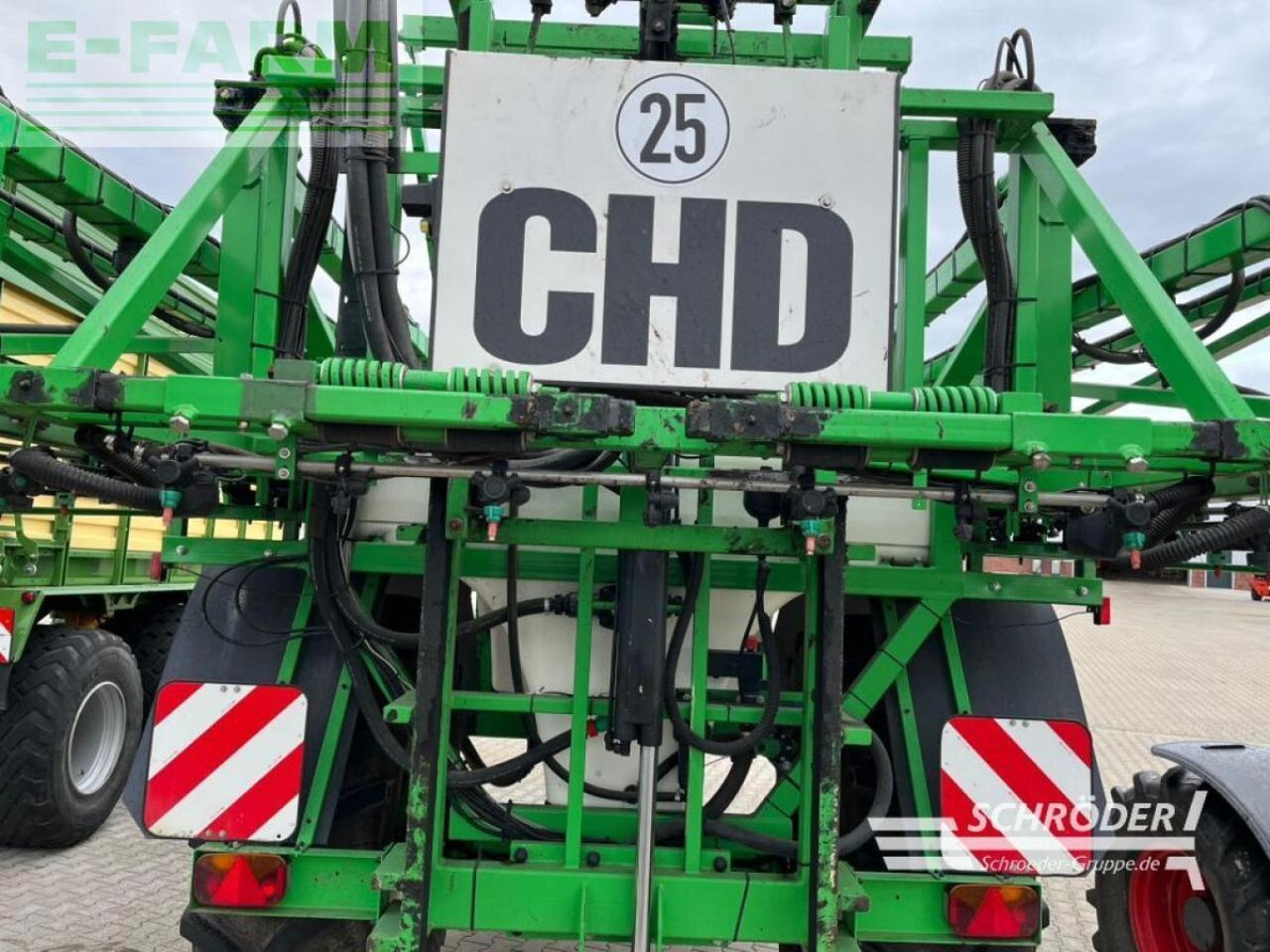 CHD f 5242 - Trailed sprayer: picture 5 CHD f 5242 - Trailed sprayer: picture 5